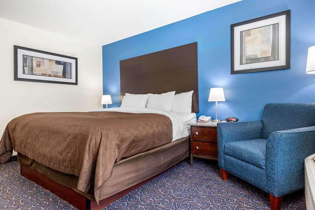 Days Inn And Suites By Wyndham Oxford Habitación foto