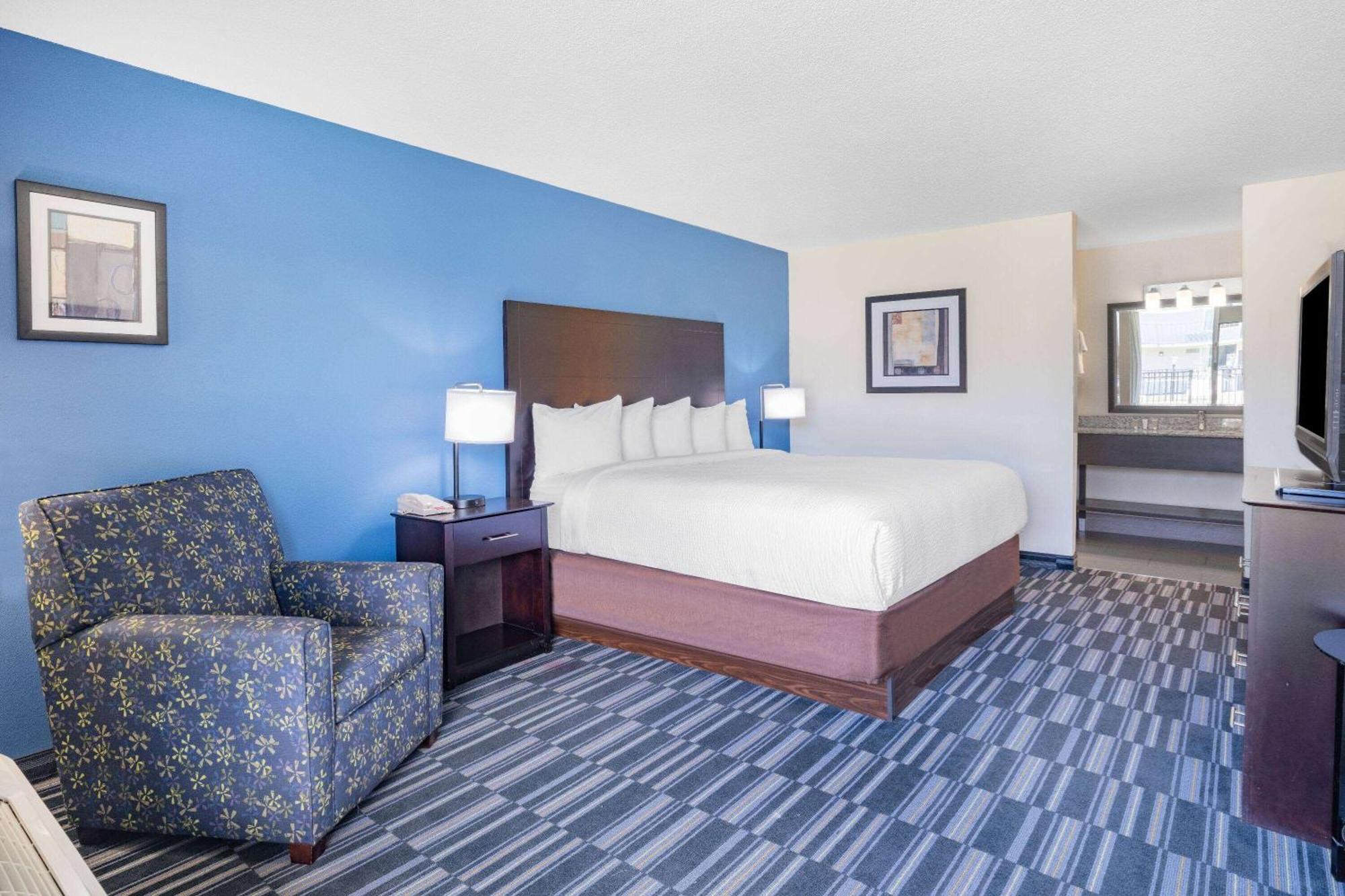 Days Inn And Suites By Wyndham Oxford Exterior foto